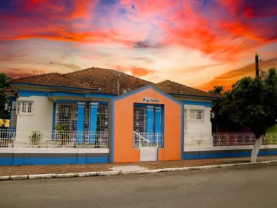 Fachada da unidade Timbaúba do Instituto do Autismo em Timbaúba