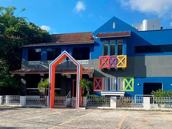 Fachada da unidade Graças do Instituto do Autismo em Recife